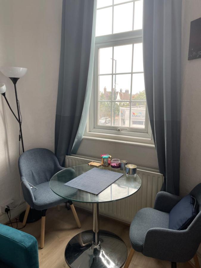 Studio Flat London Finchley Rd Nw11 ภายนอก รูปภาพ
